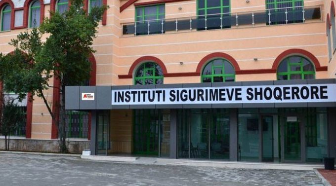 Pensionet ne rrezik: Ne 2018 borxhi per sigurime te papaguara arriti ne 110 mln euro